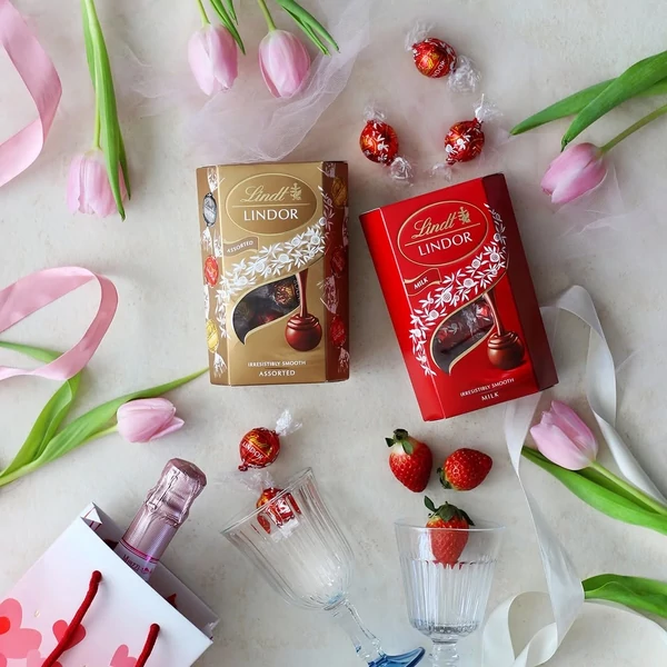 Nőnapi meglepetés egyszerűen: Miért tökéletes választás az ajándékcsomag?